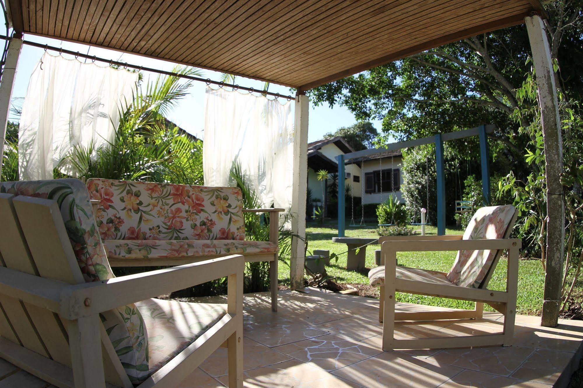 Mares Do Santinho Inn