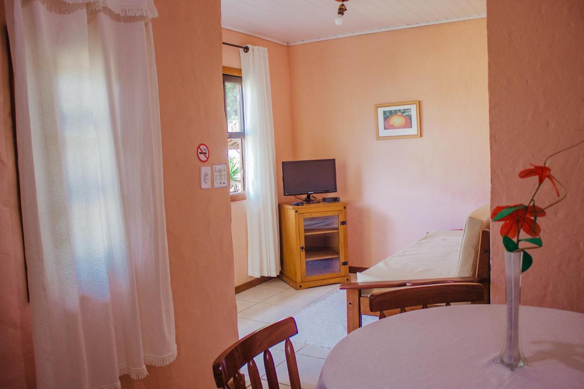 Mares Do Santinho Inn